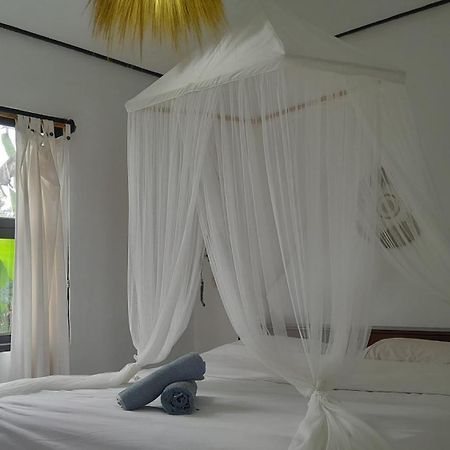 Bukit Kembar Ecotourism Hotel Gitgit Exterior photo